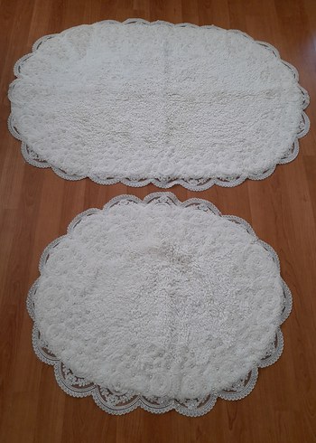 İşlemeli Beyaz Banyo Paspası Seti