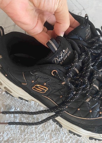 38 Beden Skechers Siyah Yılan Derisi Desenli Kadın Spor Ayakkabı