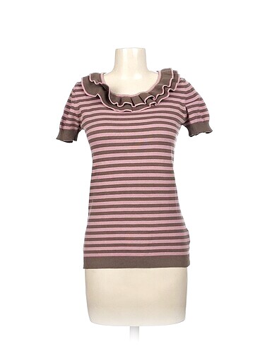 Defacto T-shirt %70 İndirimli.