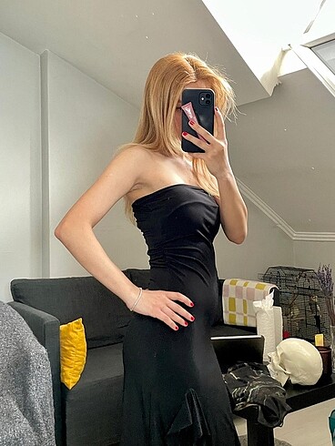 Zara Siyah fırfırlı elbise