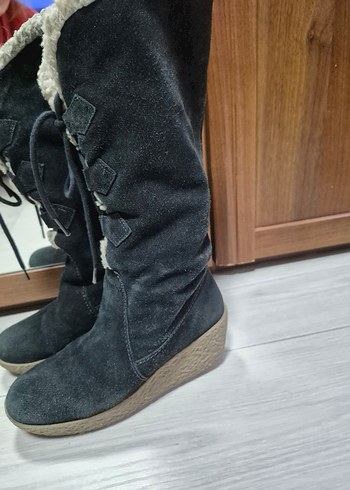 SİYAH Süet Dolgu Topuklu Kürklü Kadın Bot - Görsel 2