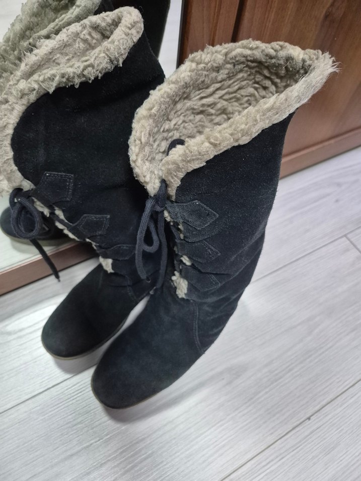 SİYAH Süet Dolgu Topuklu Kürklü Kadın Bot - Görsel 5