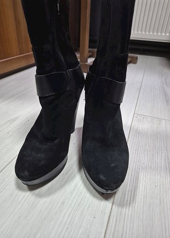 Siyah Süet Kemerli Bot - Görsel 2