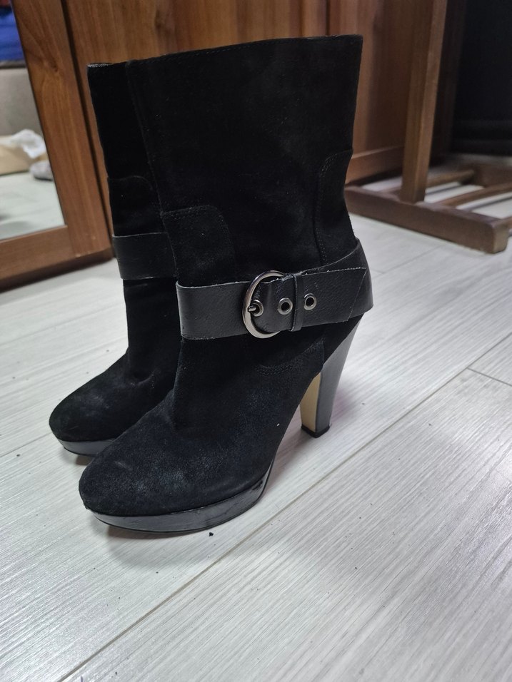 Siyah Süet Kemerli  Bot - Görsel 5