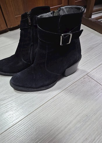 Siyah Süet Tokalı bot - Görsel 4