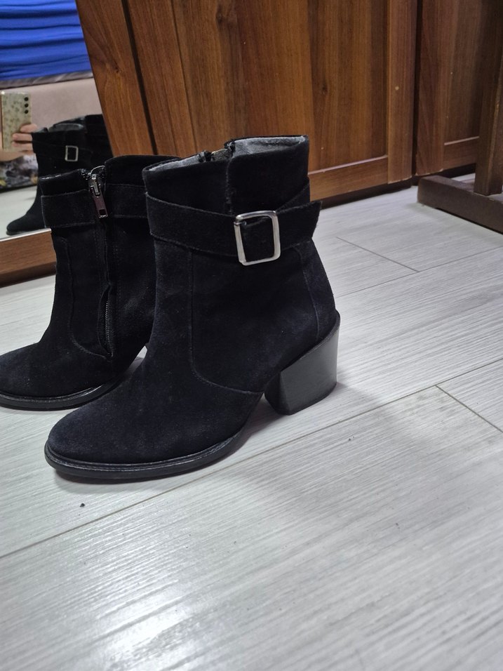 Siyah Süet Tokalı bot - Görsel 2