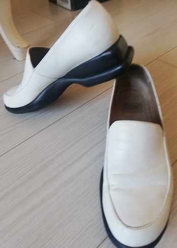 ZARA Beyaz Kadın Blok Topuklu Klasik Ayakkabı - Görsel 4