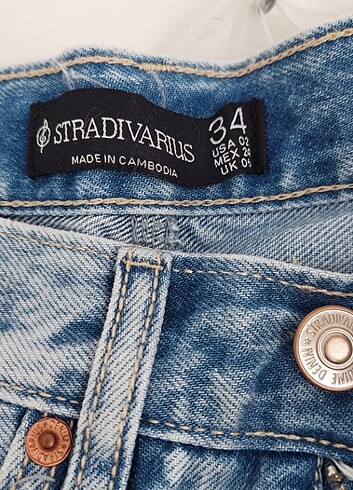 34 Beden mavi Renk Stradivarius jean 