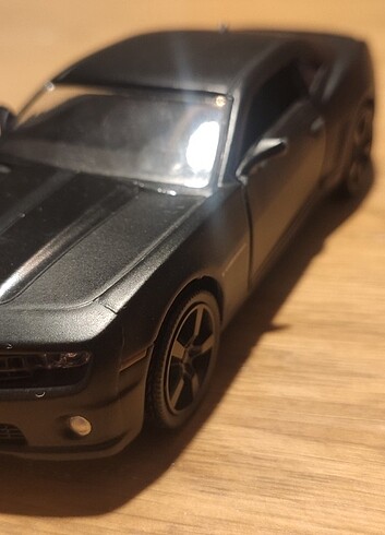 Chevrolet comaro metal araba hotwheels 