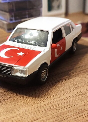 Beden Renk Tofaş Doğan Şahin metal araba