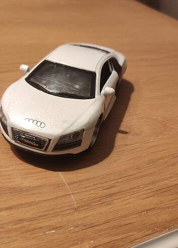 Audi RS tipi metal diecast araba