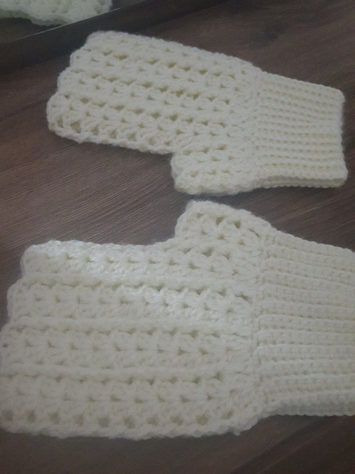 Beyaz Örgü Kadın Eldiven - Görsel 4