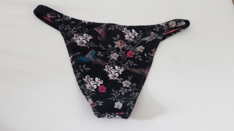 Marks & Spencer cicekli bikini alti