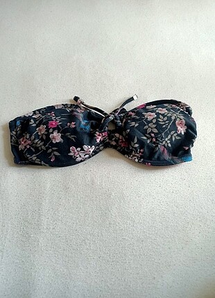 Çiçek desenli bikini ustu
