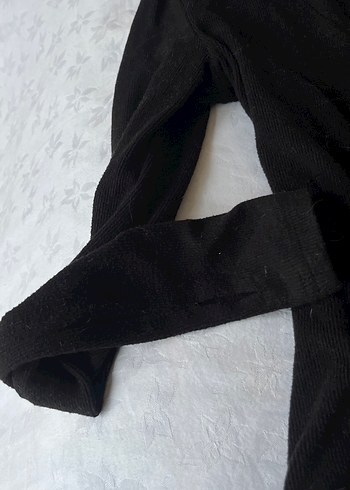 Siyah V Yaka Uzun Kollu Gotik Kadın üst - Görsel 2