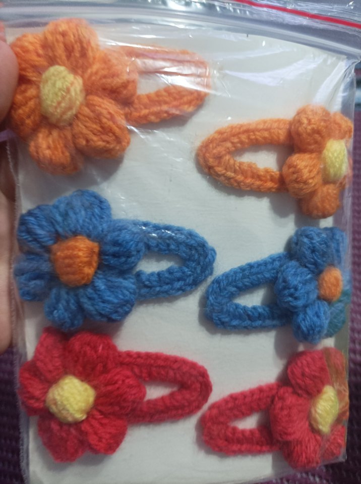 Çiçek Desenli Örgü Çocuk Toka Seti - Görsel 2