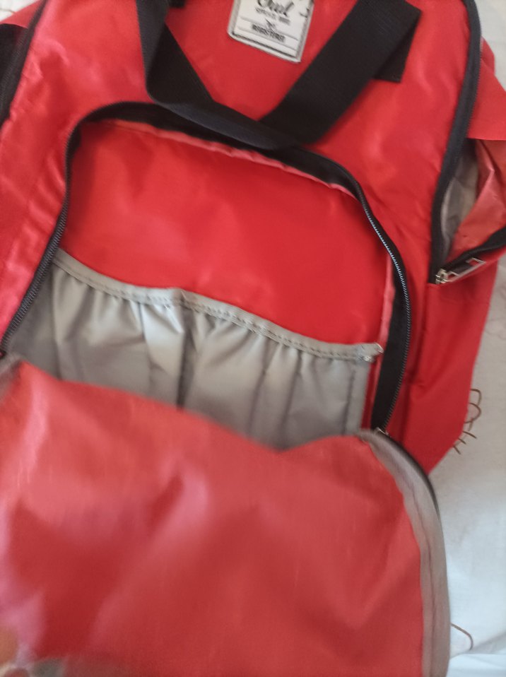 Kırmızı Fermuarlı Kadın Sırt Çantası - Görsel 2