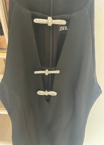 Zara Zara Tokalı Siyah Midi Halter Yaka Elbise