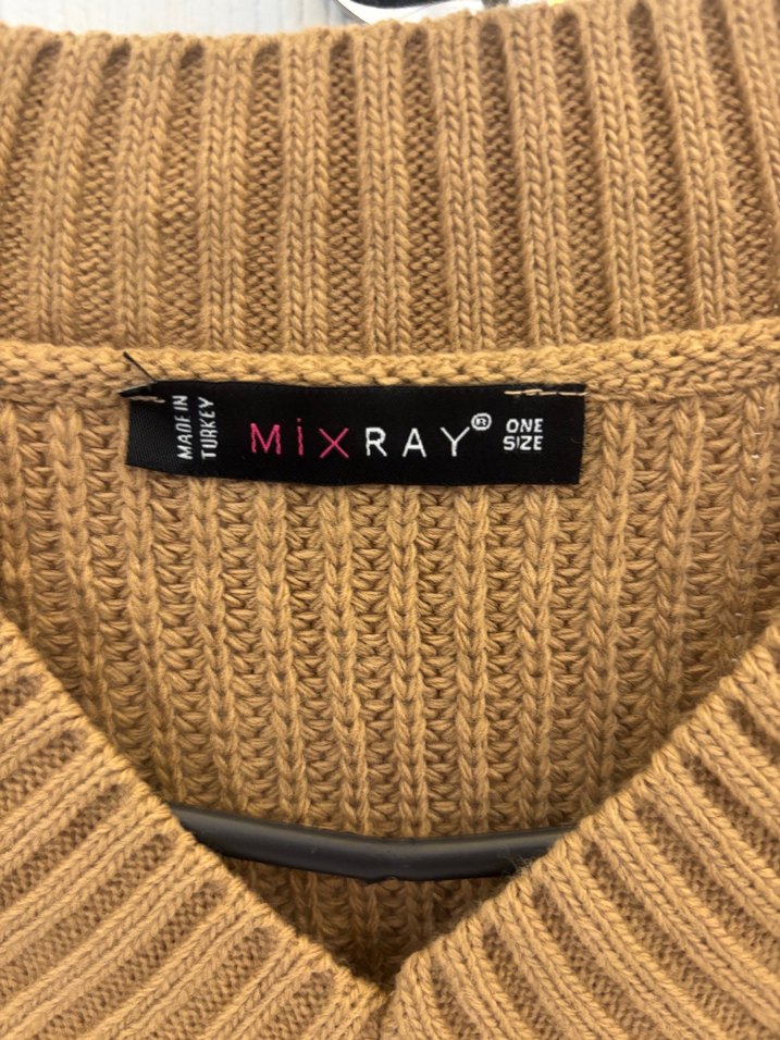 V Yaka Triko Süveter - Görsel 2