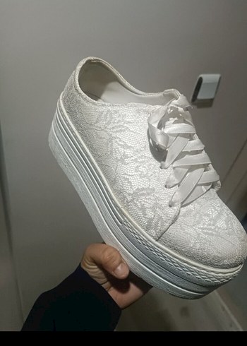 Beyaz Dantelli Stiletto Topuklu Spor Ayakkabı - Görsel 5