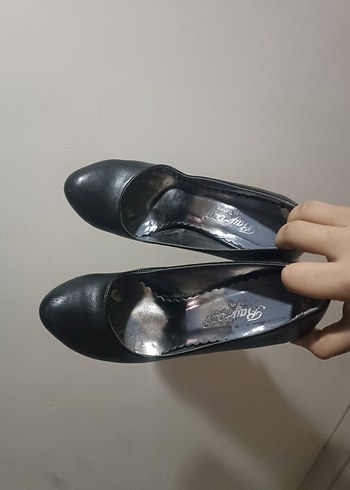 Siyah Tokalı Gotik Stiletto Topuklu Kadın Ayakkabı - Görsel 4