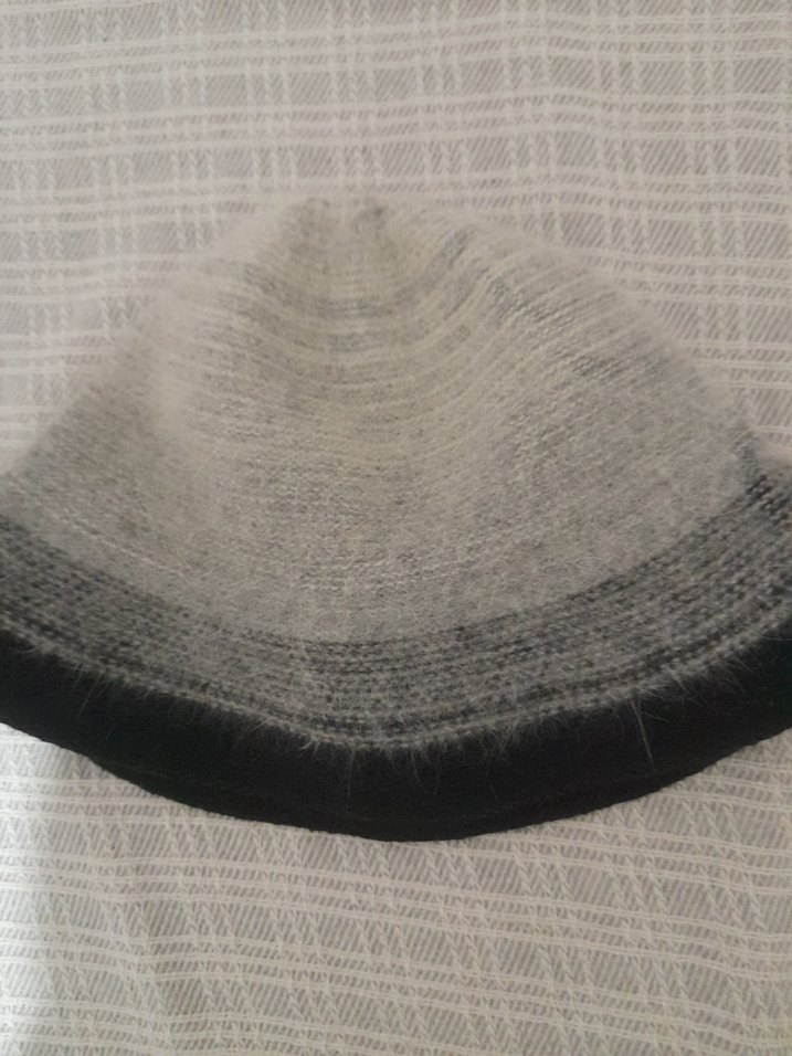 Gri Yün Kadın Bere Kürk Detaylı - Görsel 3