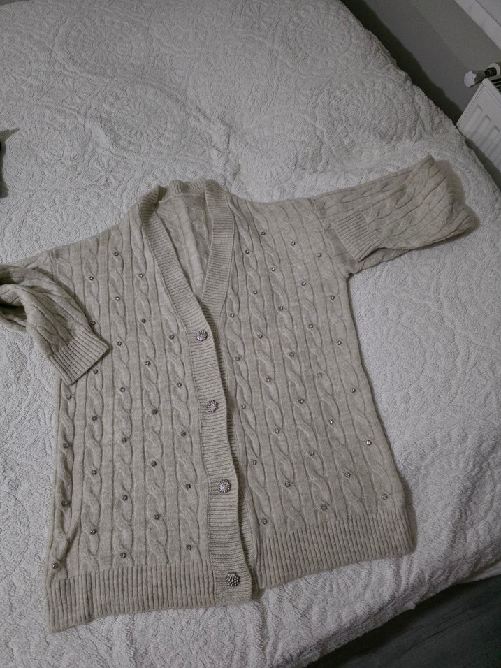 Örgü V Yaka Beyaz Midi Hırka - Görsel 3