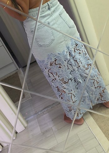 26 Beden mavi Renk Dantel Detaylı Uzun Denim Etek