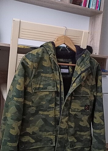 Erkek çocuk kalın LCW marka mont