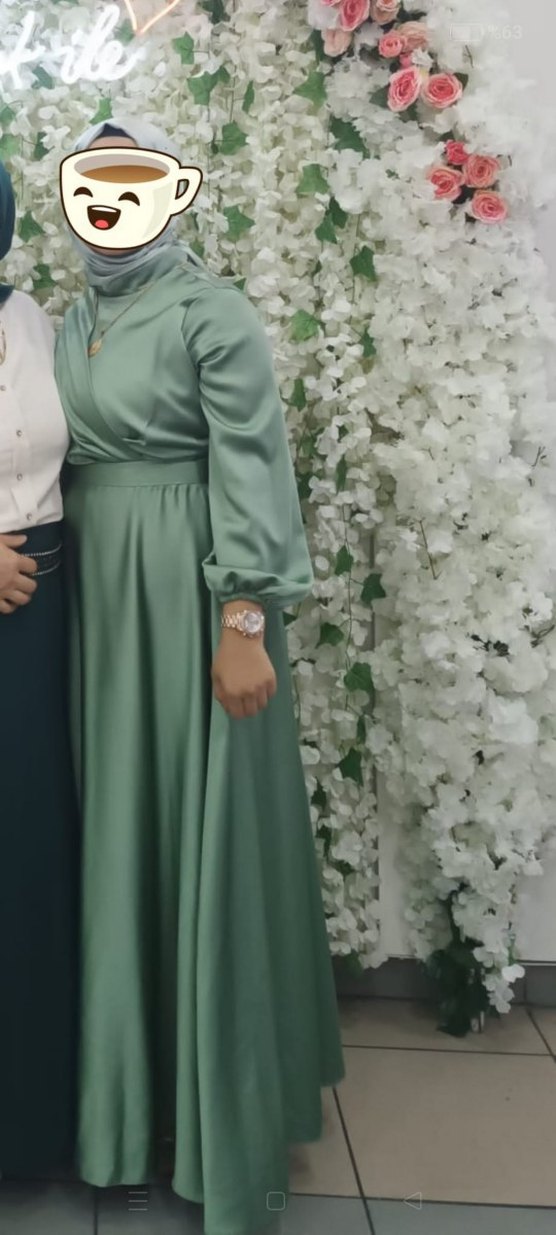 Yeşil saten Uzun Abiye Elbise - Görsel 2