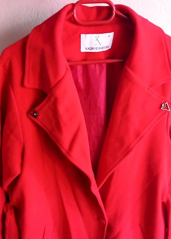 Kırmızı Uzun Kadın Kaban KADRiYe bastürk mağazadan aldım - Görsel 3
