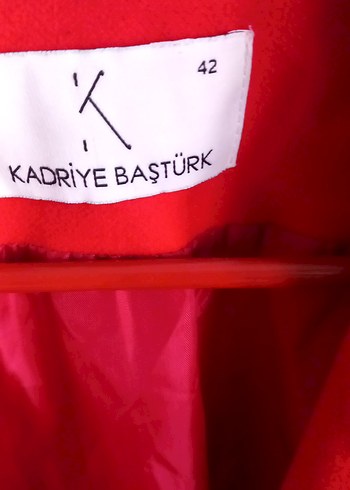 Kırmızı Uzun Kadın Kaban KADRiYe bastürk mağazadan aldım - Görsel 4