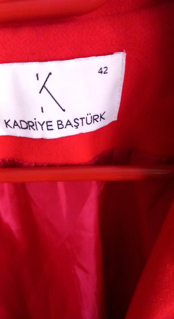 Kırmızı Uzun Kadın Kaban KADRiYe bastürk mağazadan aldım - Görsel 4