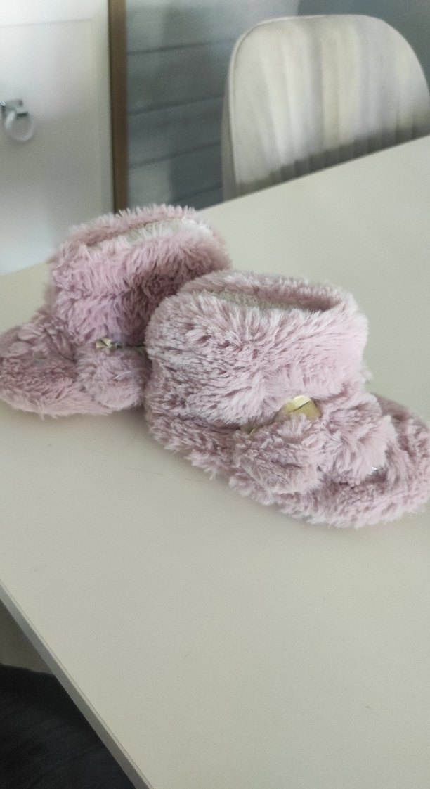 Kız Çocukları İçin Pembe Peluş Ev Terliği - Görsel 2