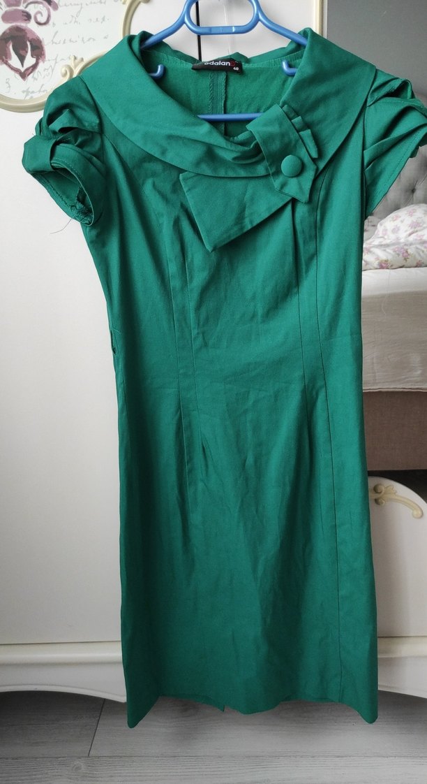 Yeşil Kısa Kollu Drapeli Keten Kalem Elbise - Görsel 2