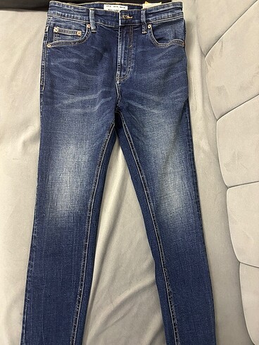 36 Beden ETİKETLİ ERKEK P&B PANTOLON