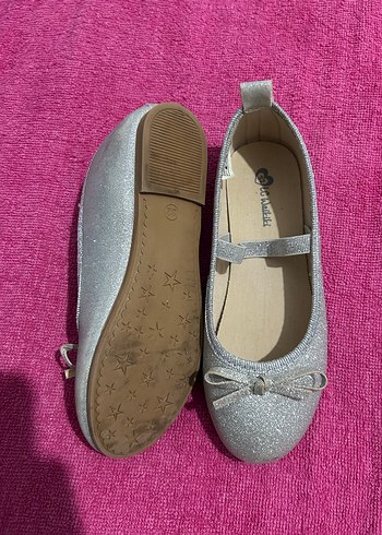 Kız Çocuk Gri Tokalı Babet Ayakkabı - Görsel 2