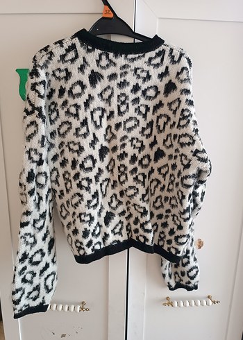 Kahverengi Leopar Desenli Kısa Hırka - Görsel 2