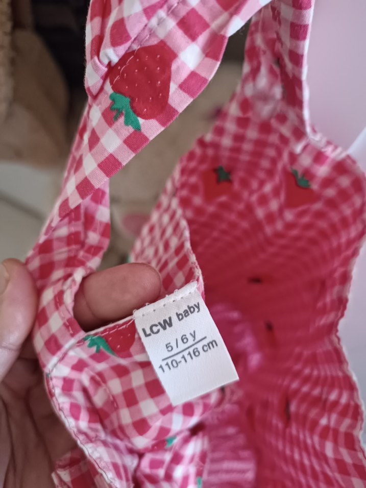 Kırmızı Nakışlı Fırfırlı Kız Elbise - Görsel 3