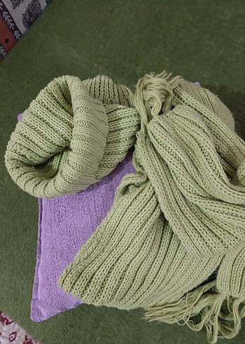 Kadın yeşil Örgü Bere - Görsel 3