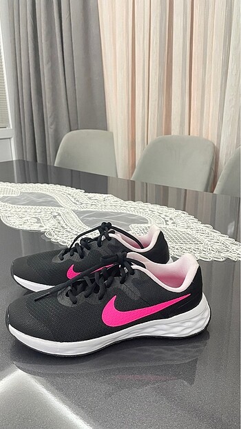 Nike kadın spor ayakkabı sıfır