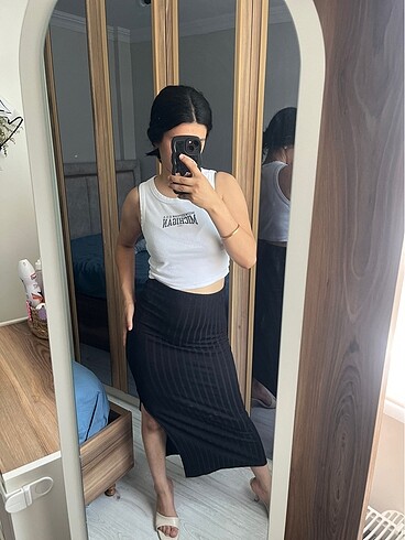 38 Beden siyah Renk Yırtmaçlı etek