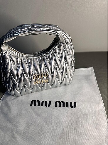 Miu Miu Miu miu çanta