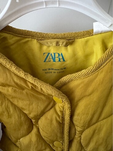 Zara Zara mont 18-24 ay