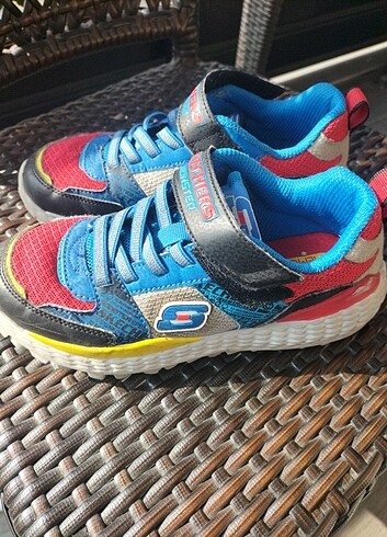 33 Beden çeşitli Renk Skechers erkek çocuk renkli