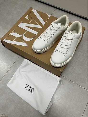 Zara Beyaz Ayakkabı Sneaker
