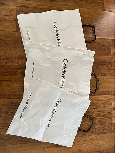 3 adet Calvin Klein beyaz poşet çanta