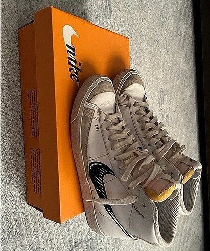 Nike blazer mid 77 erkek beyaz ayakkabı