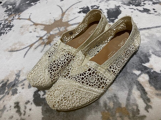 Toms dantelli babet