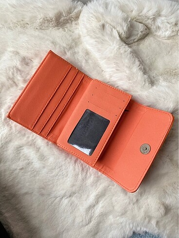 Turuncu cüzdan - Görsel 2